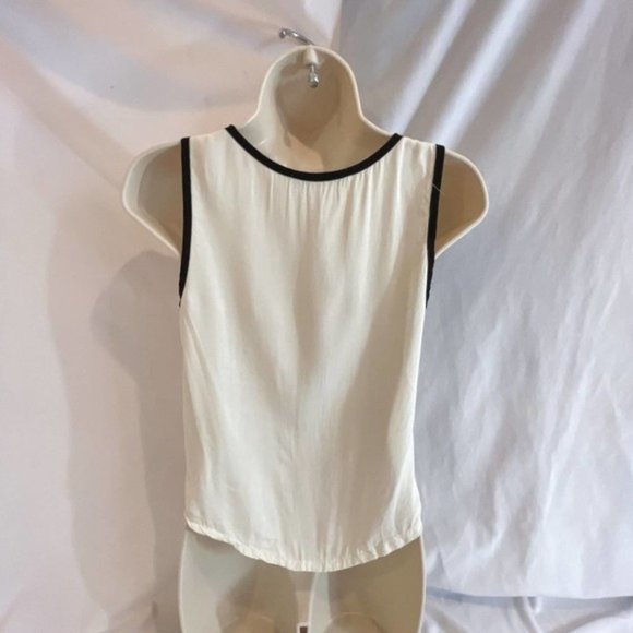 Winter Clearance $5 ! BOHO Pattern Tank Top - Picture 2 of 3